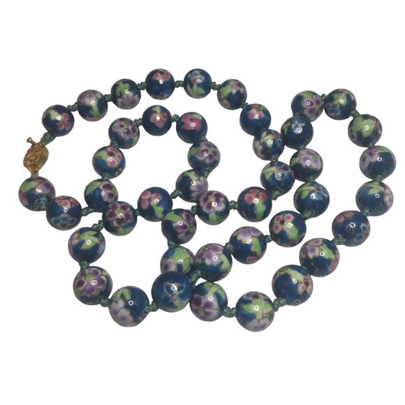 Vintage Chinese Hand Painted Porcelain Hand Knotted Beaded Necklace - Picture 3 of 11